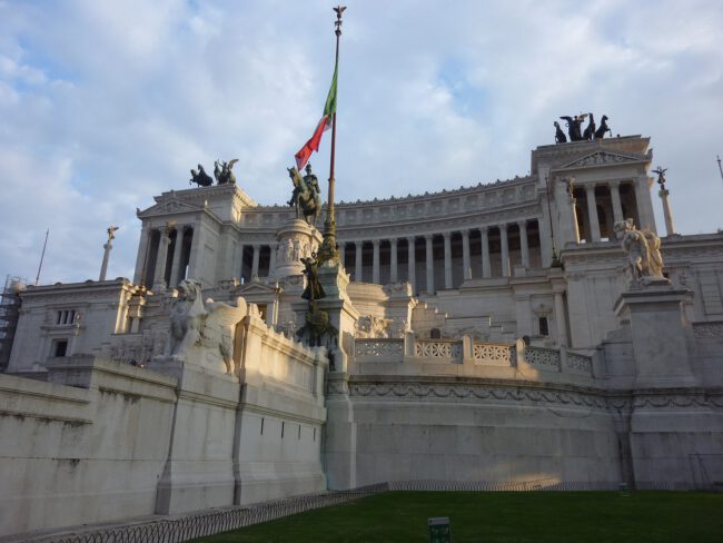 אנדרטת ויטוריו אמנואלה השני, רומא, איטליה